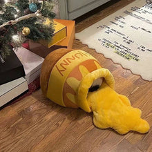 Load image into Gallery viewer, Cute Po Honey Pot Pet Cat House Net