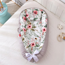 Load image into Gallery viewer, Baby Sleeping Nest Bed100% Soft Cotton Newborn Lounger Portable Crib Suitable Baby nest
